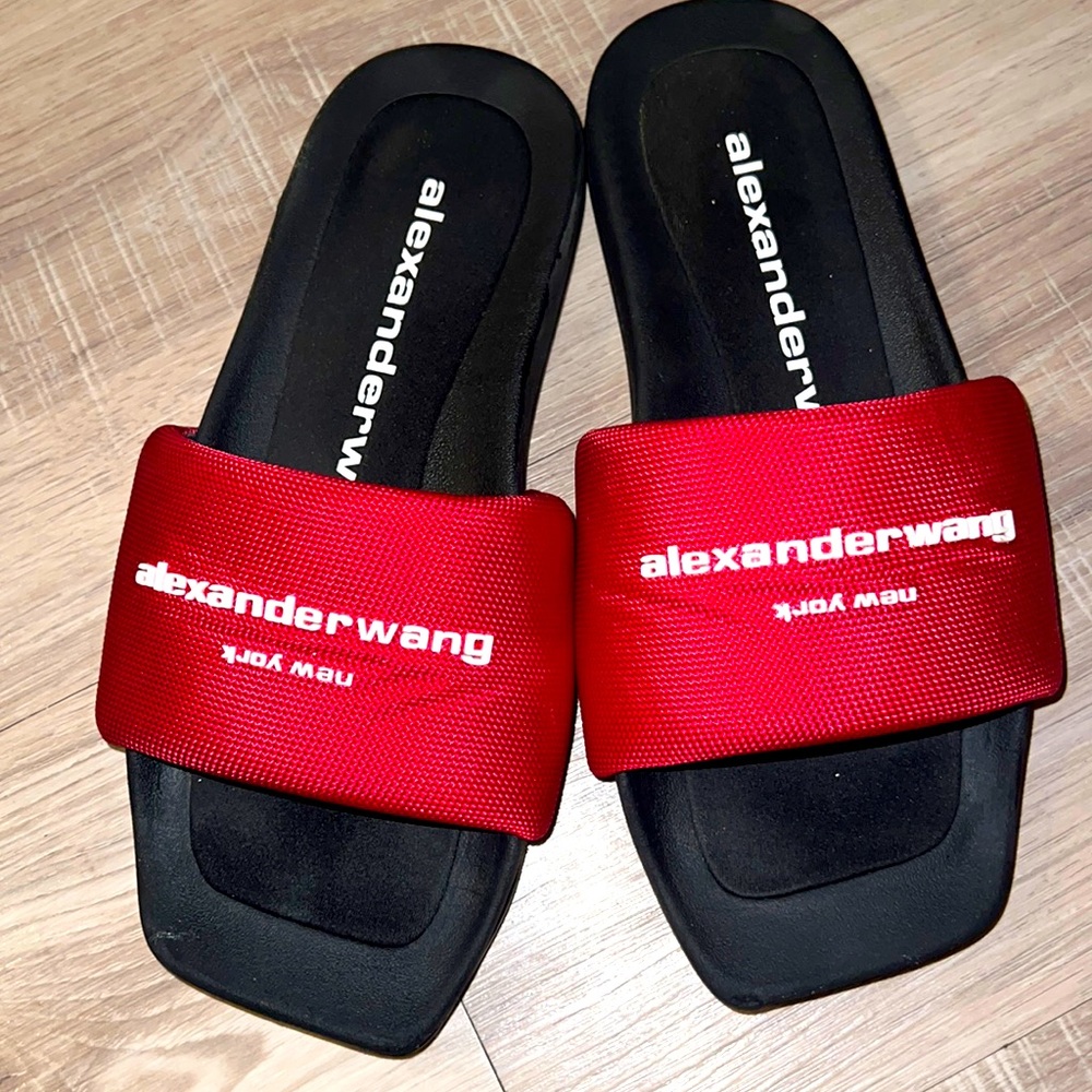 🌹Authentic 🌹Alexander Wang PoolSlide